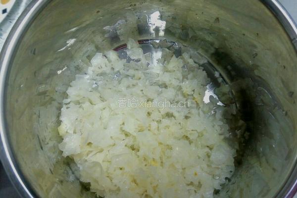 冰糖银耳汤的做法图解5