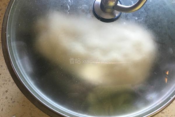 笋瓜素馅大饺子的做法图解2