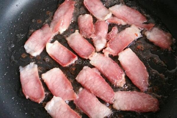 豇豆炒腊肉的做法图解4