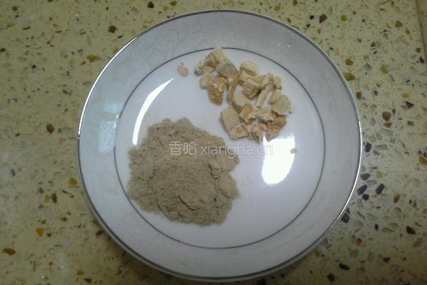 花旗参田七煲鸡汤的做法图解1