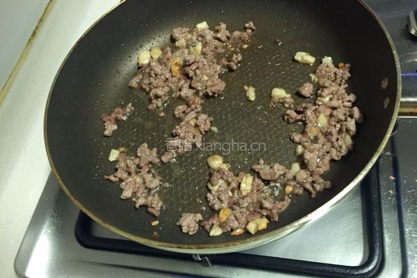 酸菜炒肉末的做法图解3