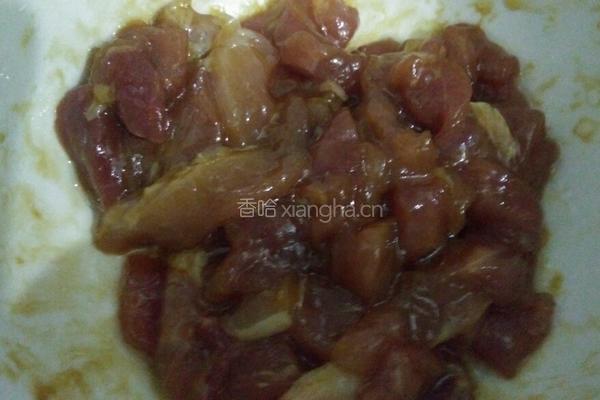 四季豆炖土豆的做法图解1