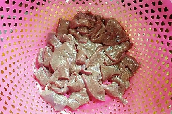 肝腰合炒的做法图解1