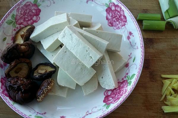 鱼头豆腐煲的做法图解2