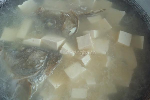 鱼头豆腐煲的做法图解9