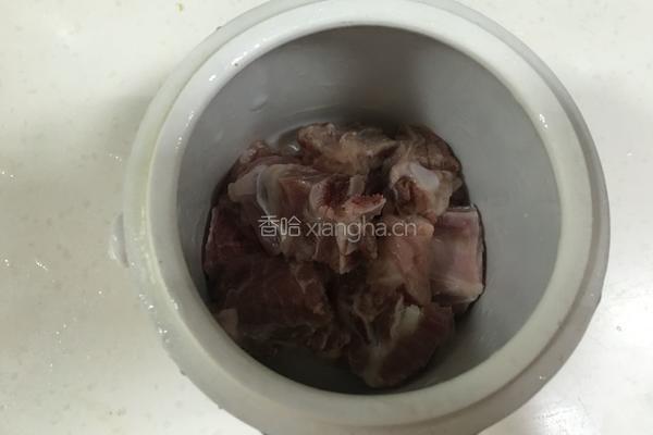 排骨鱼胶汤的做法图解3