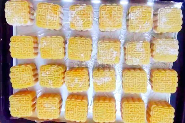 莲蓉蛋黄月饼的做法图解7
