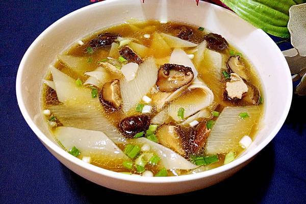 香菇山药瘦肉面片汤的做法图解21