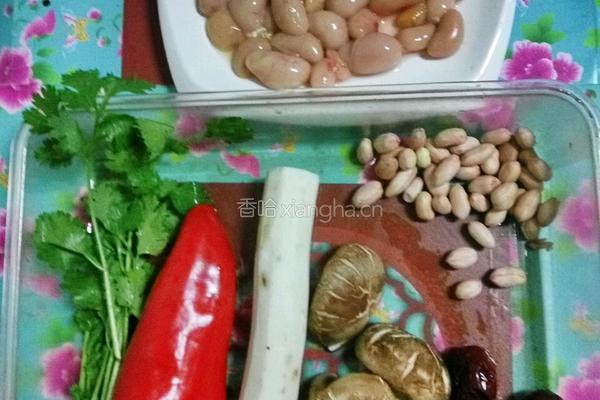 花开富贵(四宝蒸鸡子)的做法图解1
