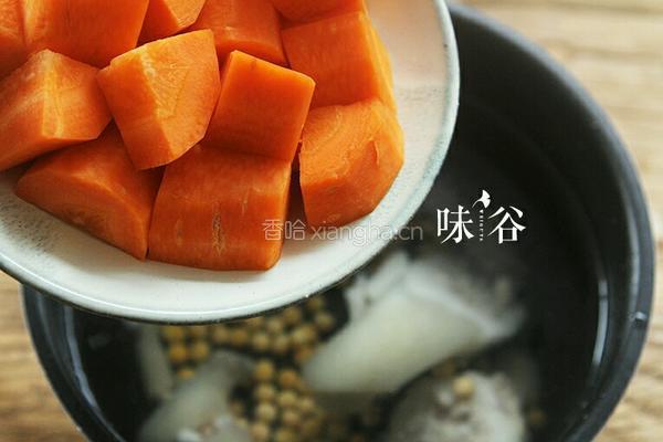 黄豆猪尾汤的做法图解5