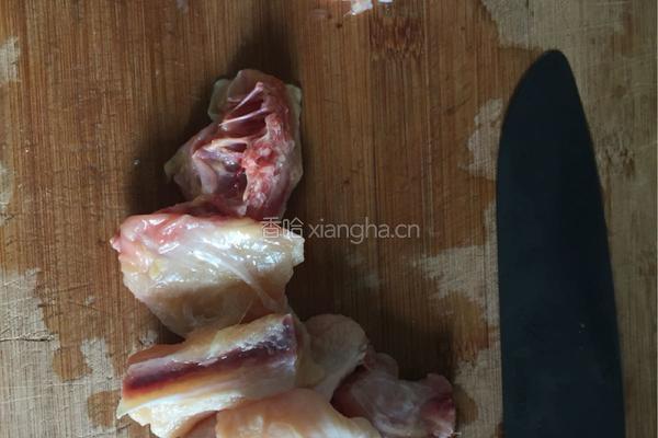 花菇炖土鸡的做法图解1