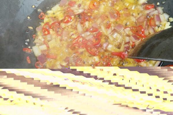 土豆茄子炖肉的做法图解1