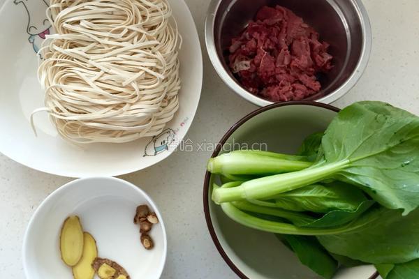 酸菜牛肉面的做法图解1