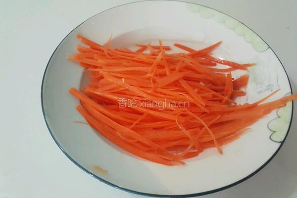 红萝卜炒土豆的做法图解3