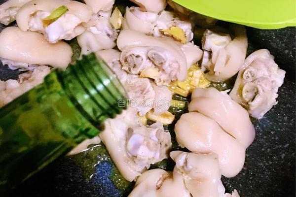 黄豆炖猪脚的做法图解8