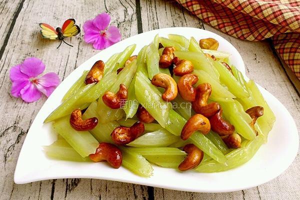 腰果炒西芹的做法图解9