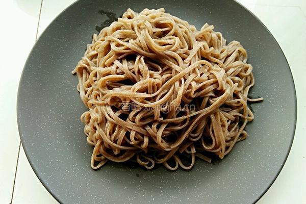 凉拌荞面的做法图解9