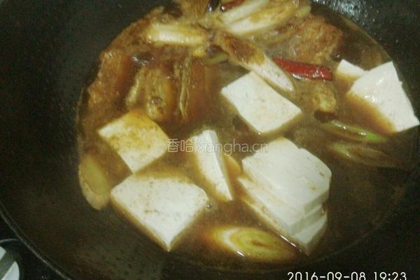 带鱼炖豆腐的做法图解12