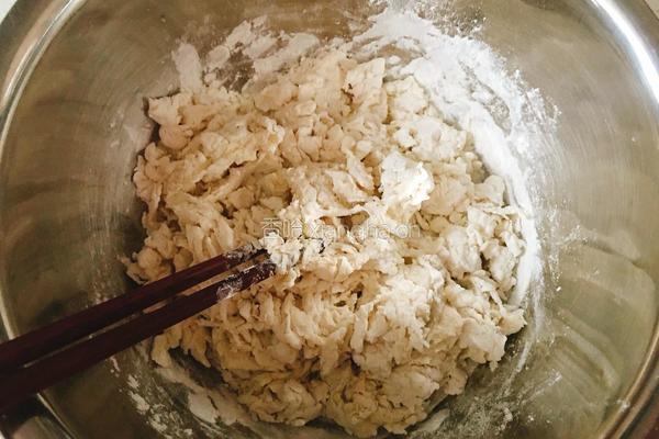 梅干菜肉包子的做法图解2