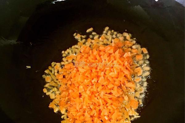 酸菜炒花饭的做法图解4