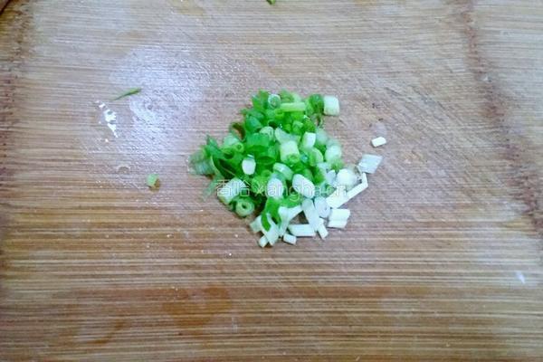 红烧土豆盖浇面的做法图解2