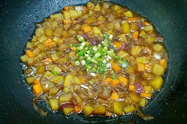 红烧土豆盖浇面的做法图解9
