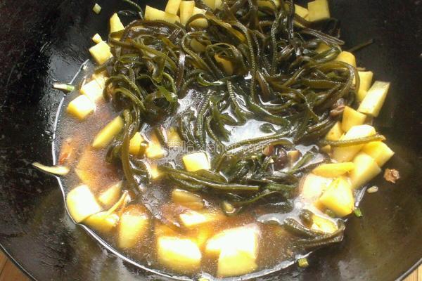 土豆炖海带的做法图解5