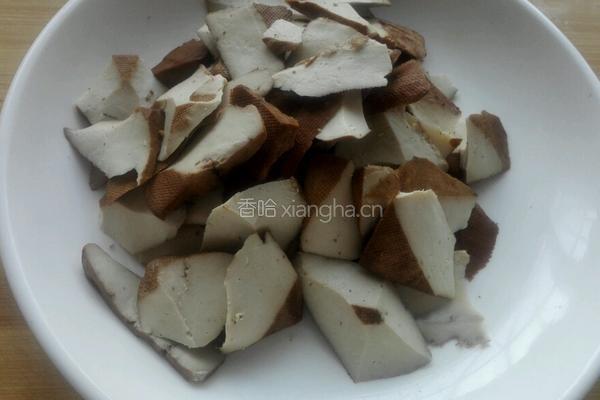 洋葱炒豆干的做法图解2