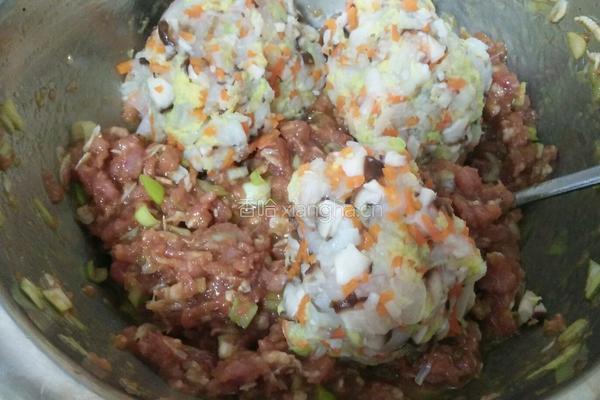 白菜香菇肉包子的做法图解12