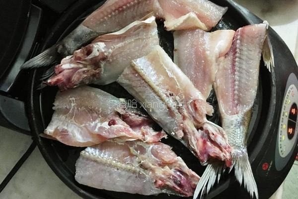 5分钟饼铛烤鱼的做法图解2