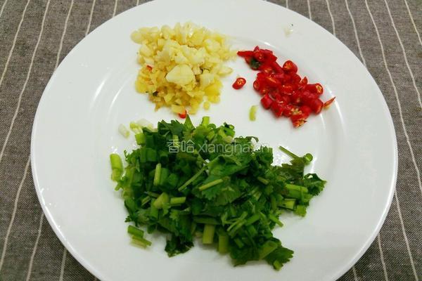 鸭血烩豆腐的做法图解3
