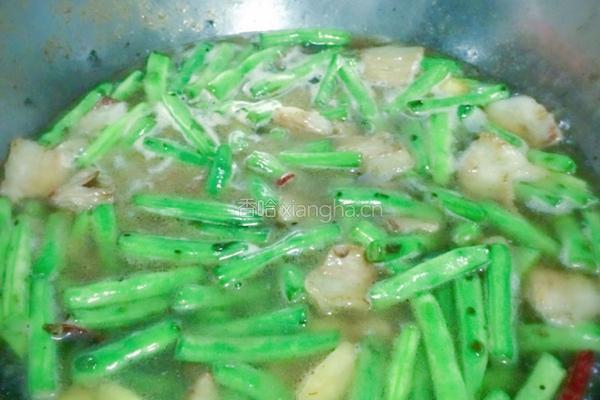 五花肉焖豆角的做法图解6