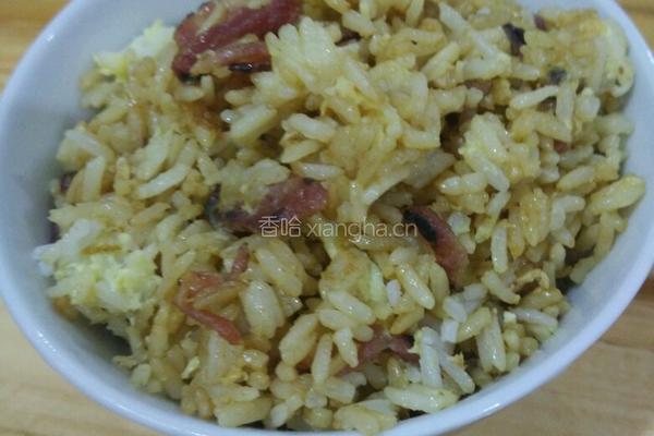 腊肠鸡蛋炒饭的做法图解6