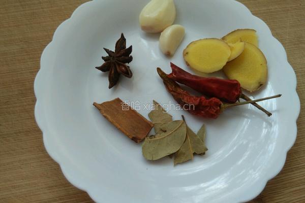 卤三层肉的做法图解2