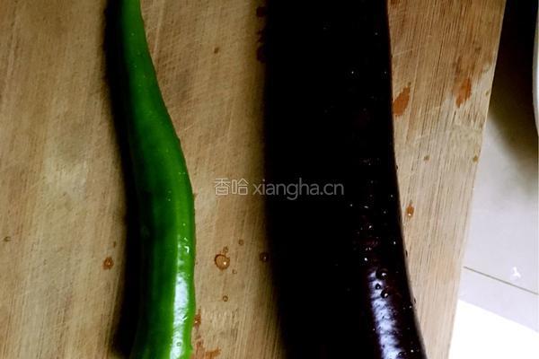 油茄子的做法图解1