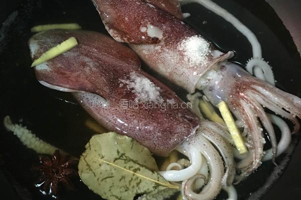 卤鱿鱼的做法图解4