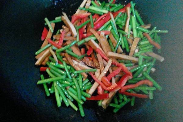 蒜薹炒豆干的做法图解6