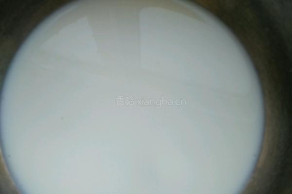 牛奶饼干的做法图解1