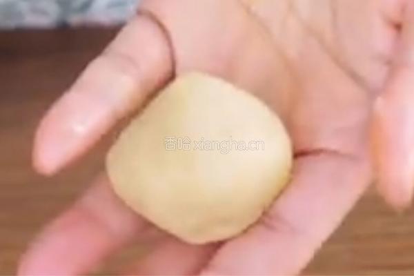 蛋黄莲蓉月饼的做法图解11