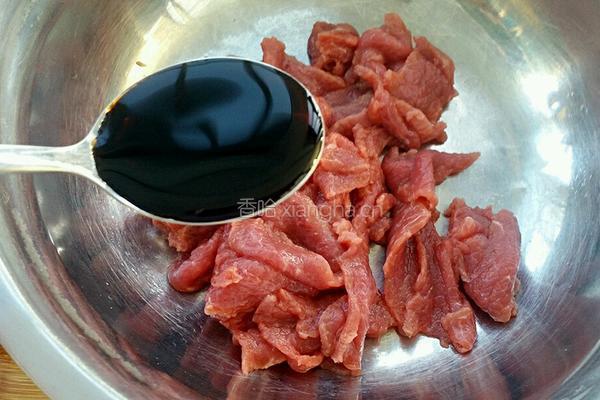 孜然嫩牛肉的做法图解1