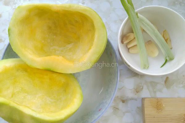 炒南瓜片的做法图解1