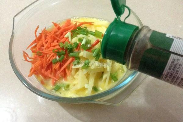 胡萝卜土豆饼的做法图解5