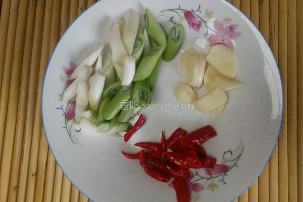 猪血豆腐的做法图解3