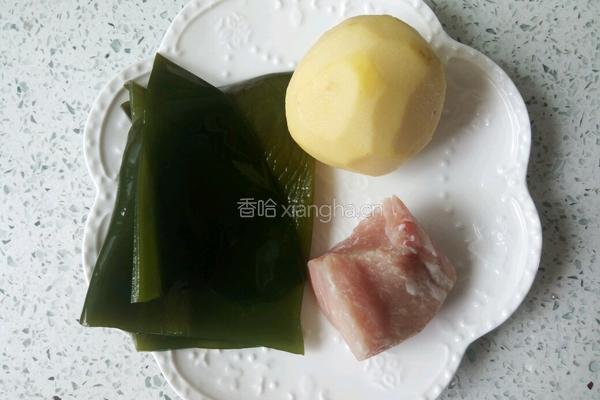 土豆海带汤的做法图解1