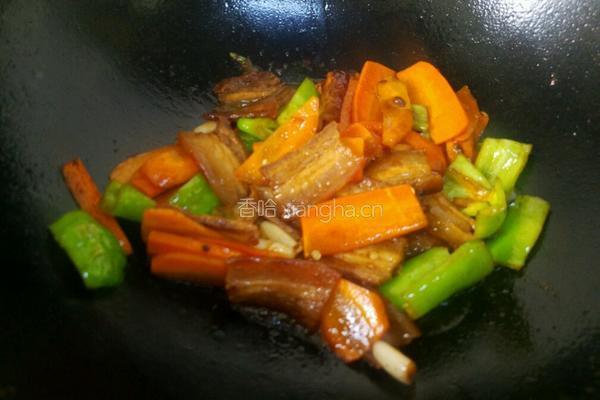 胡萝卜回锅肉的做法图解9