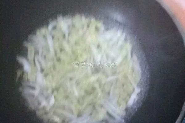 白菜粉丝汤的做法图解5