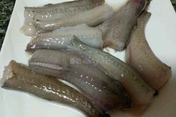 香炸豆腐鱼的做法图解2