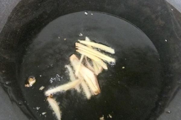 砂锅牛腩柿子的做法图解1