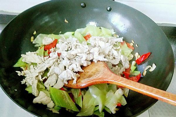 肉炒莴笋的做法图解8
