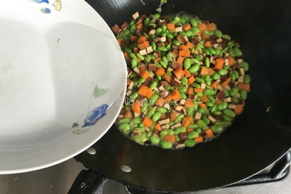 毛豆炒豆干的做法图解6